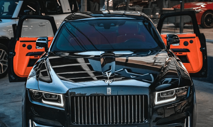 Experience Elegance: Black Rolls Royce Rentals by Tuleen Limo